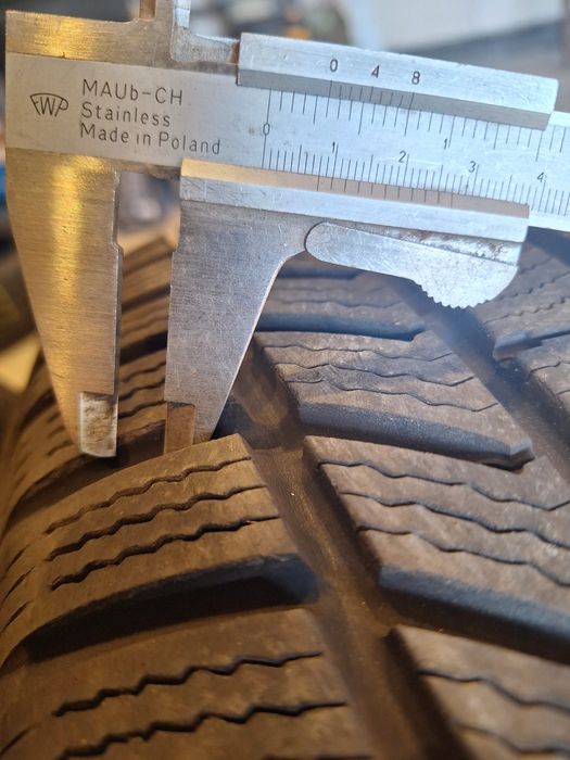 Opony zimowe Continental Winter Contact 235/55 R 18