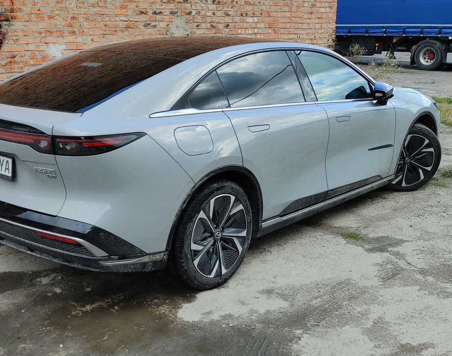 Тонування  вікон авто та будівель