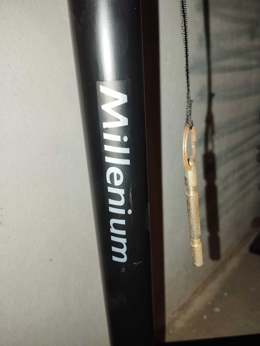 Par de Suportes Colunas - Millenium