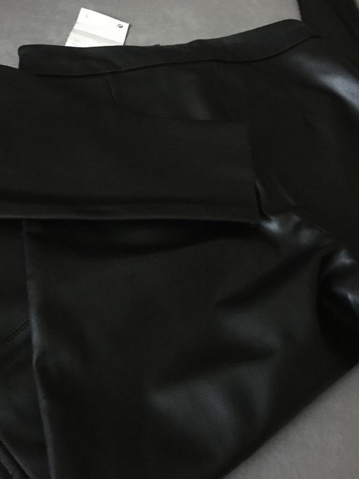 Spodnie Zara czarne eco skóra rozm.XS