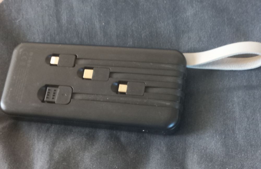 Продаю Powerbank 10000Am