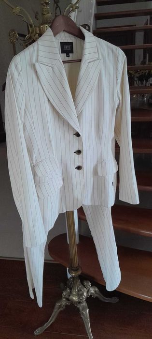 Garnitur damski firmy Simple rozmiar 38 Komunia Chrzest Wesele