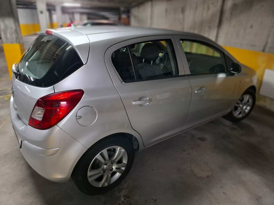 Opel Corsa — fotografia 11