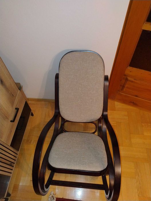 krzesło fotel bujany