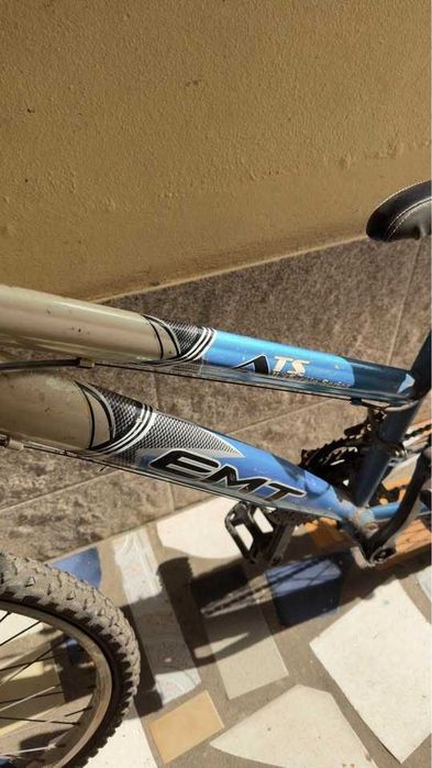 Bicicleta BTT EMT TS 26" com Suspensão Dianteira