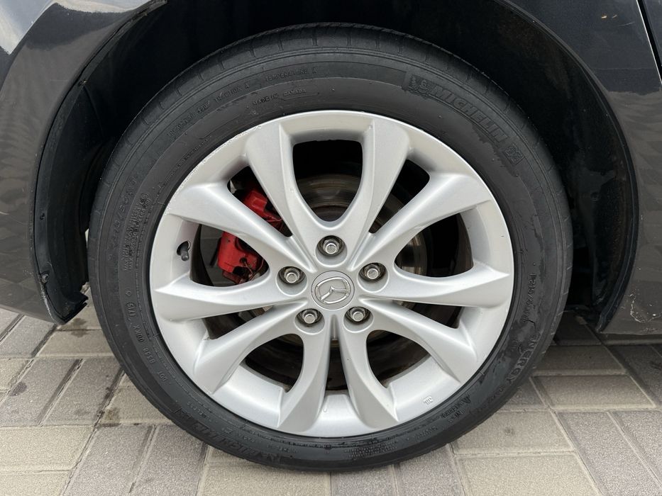 Продам Mazda 3..