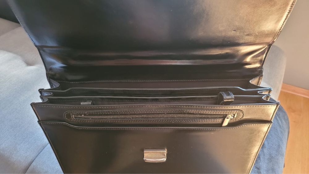 Aktówka, Teczka nowa nieużywana