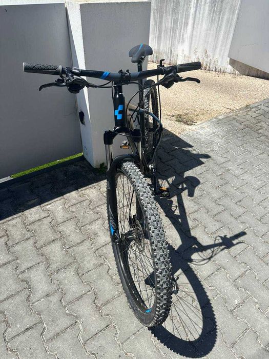 Bicicleta MTB Cube Attention 29''