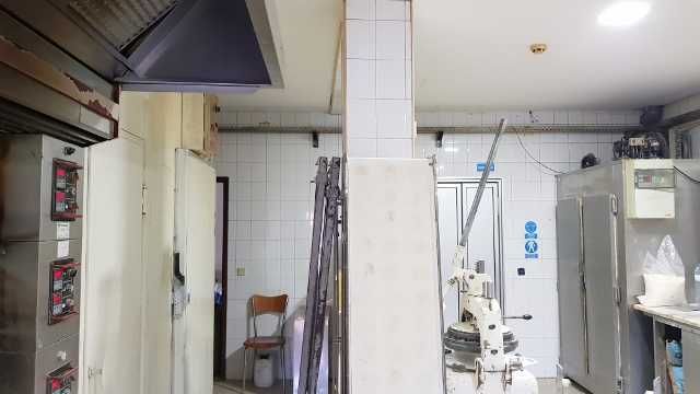 ESTABELECIMENTO COMERCIAL / PADARIA e PASTELARIA Equipada – 132 M2 + Estacionamento – Aguada de Baixo