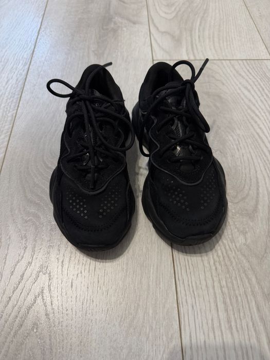 Кросівки Adidas Ozweego (оригінал) (28р - 17.5см)