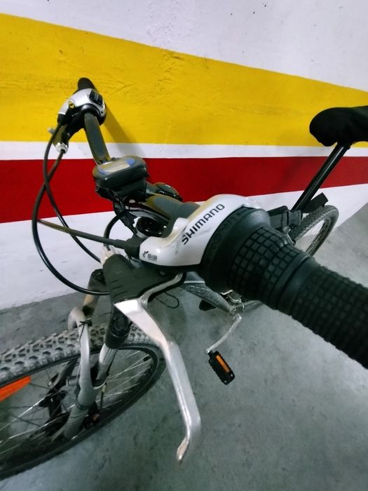 Bicicleta BTT Specialized