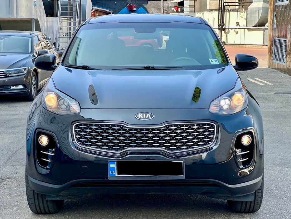 Продам автомобіль 2018 року. Автомобіль з найпотужнішим мотором 2.4 (185 л.с) 
В дуже гарному стані