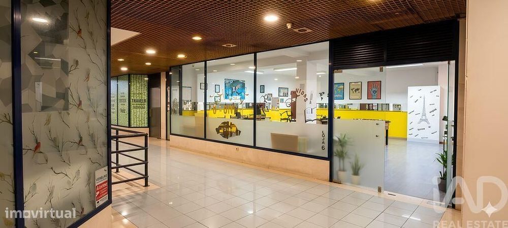 Commercial Store / Business Establishment in Espinho, 101.00 m²