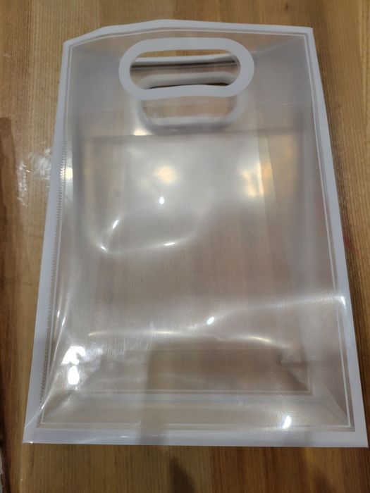 Упаковка, подарунковий пакет