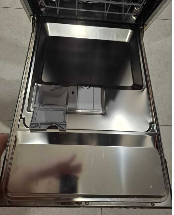 Zmywarka Electrolux 45 do zabudowy uszkodzona