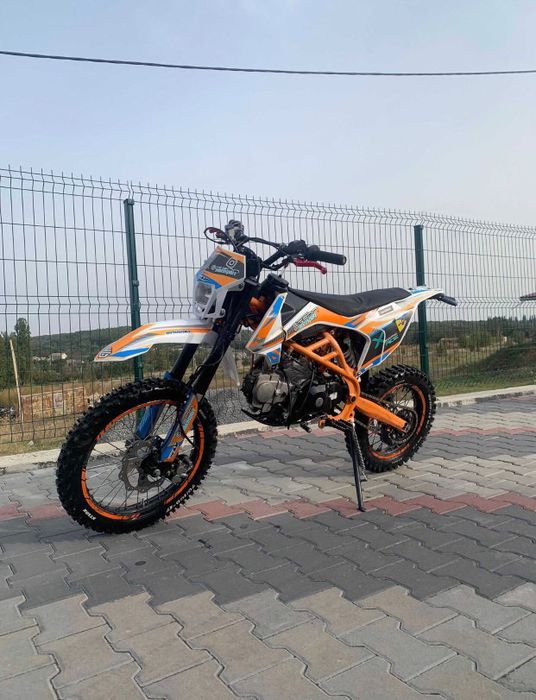 Продам отличный мото питбайк geon 125 кубов
