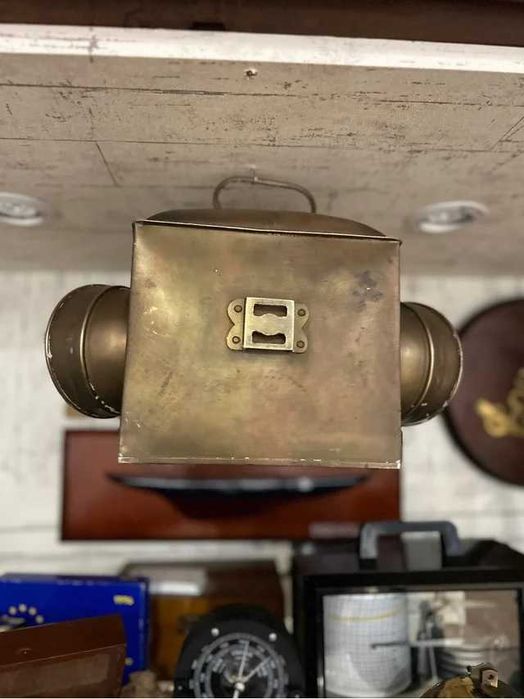 Barco artigo Farol ou Lanterna de navio tricolor