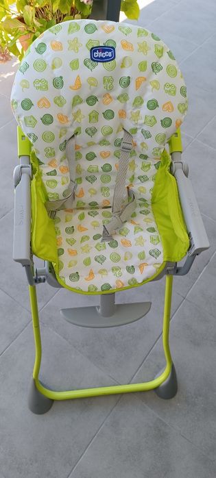 Cadeira Chicco semi nova