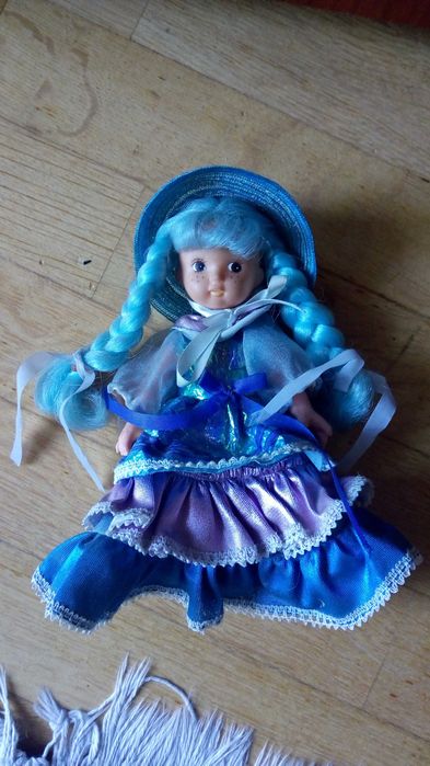 Boneca Linda Azul