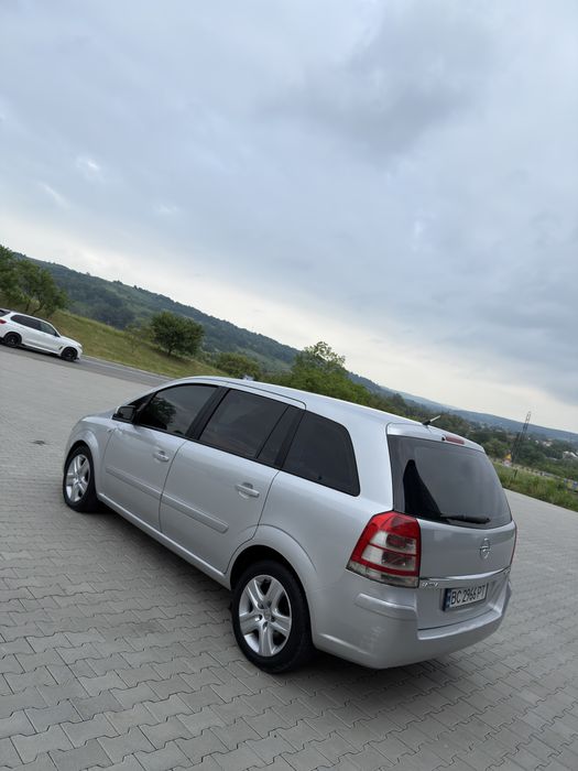Opel Zafira 2010