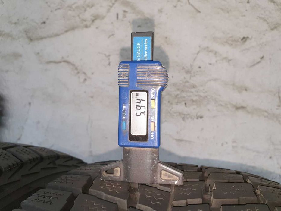 Cztery Opony zimowe 235/60R17 5,8mm Nexen WinGuard SUV