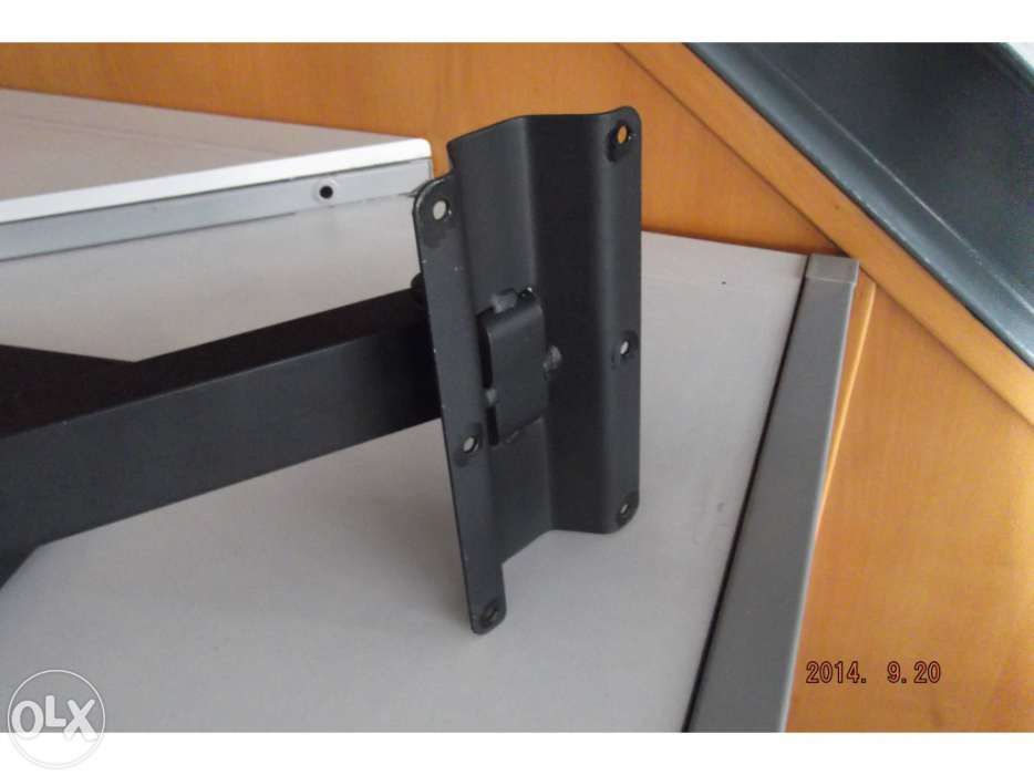 Prateleira / Suporte Móvel TV / Aparelhagem