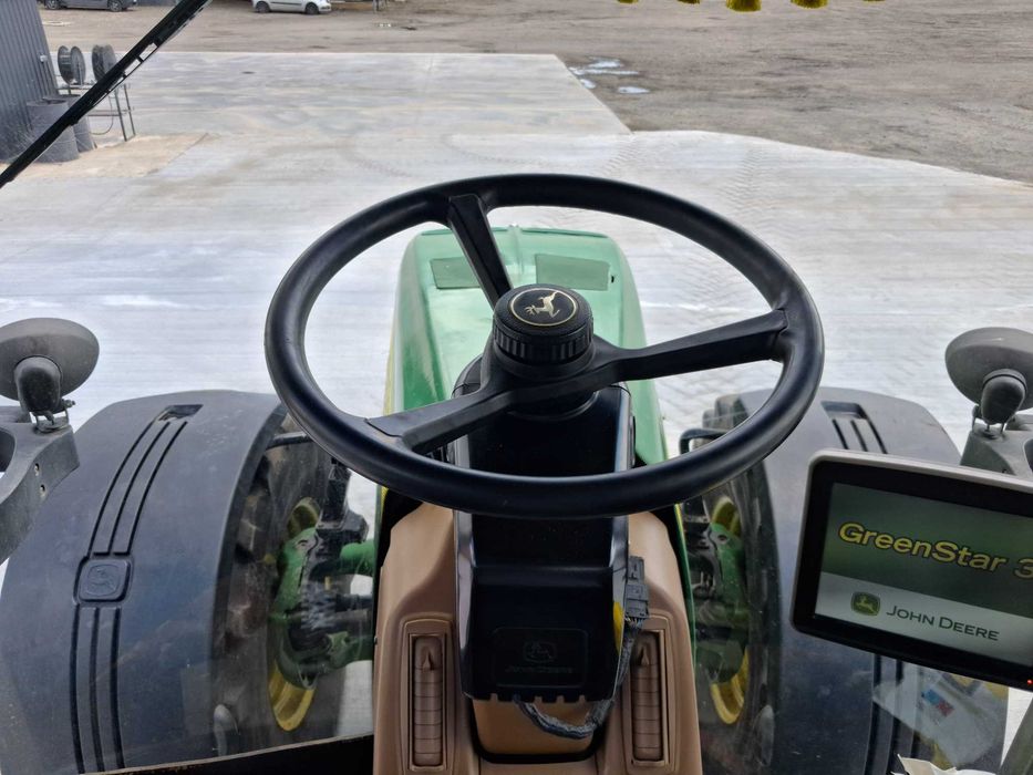 John Deere 8430