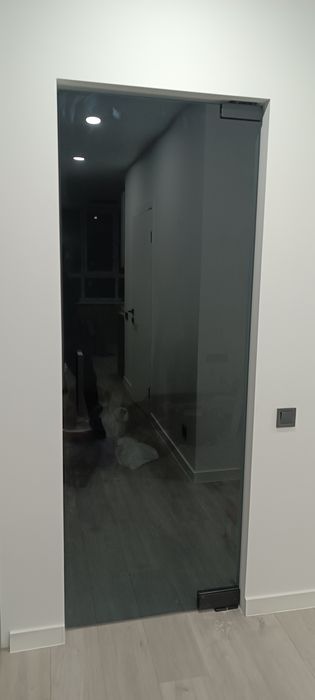 Межкомнатные стеклянные перегородки