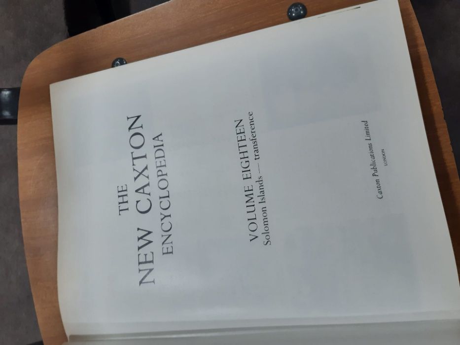 New caxton encyclopedia (Enciclopédia Inglesa)