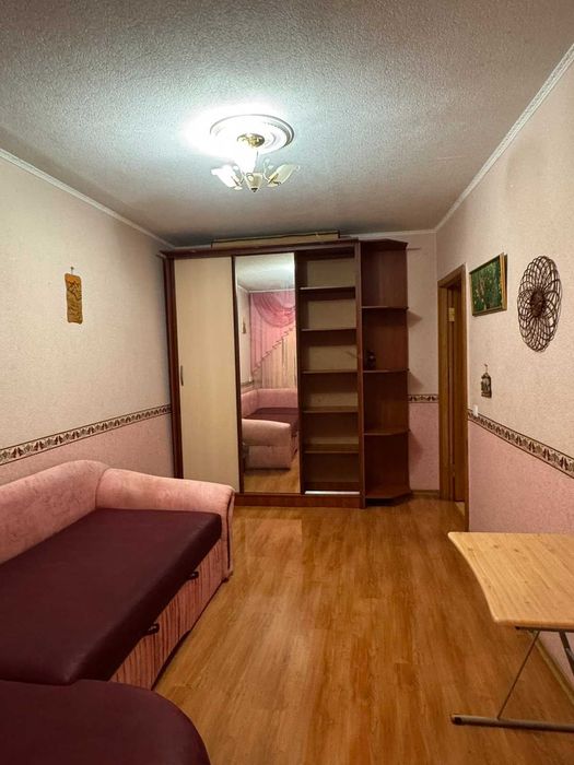 Продам 3кімнатну квартиру на Вересневій 9