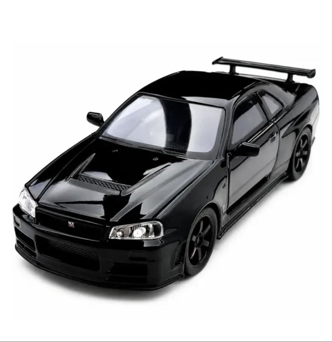 Продам колекционную машинку Nissan Skyline GT-R