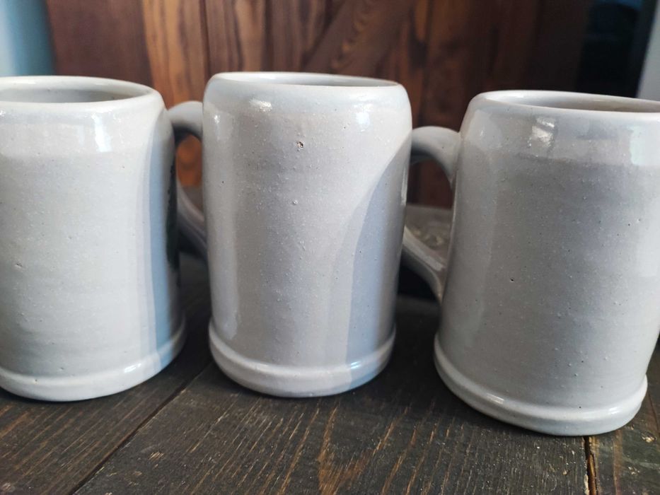 Kufle do piwa z motywem myśliwski dla kolekcjonera wycisk