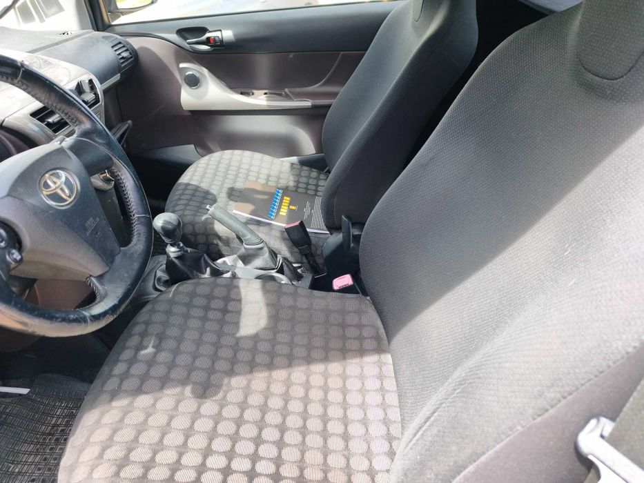 Toyota IQ 1.4 diesel de 2010 Negociável