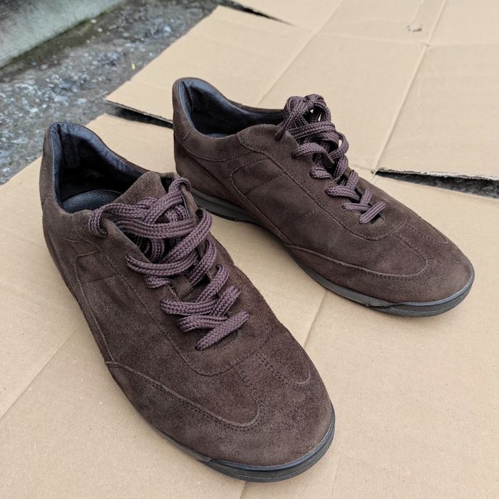 Продам  Кросовки