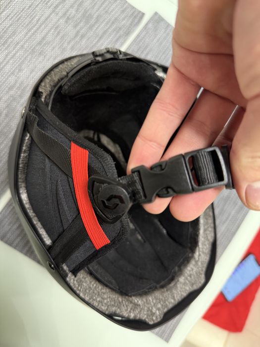 Шолом Лижний SCOTT