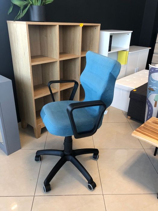 Krzesło fotel obrotowy zdrowotny Entelo Meblik  prezent  profilowane