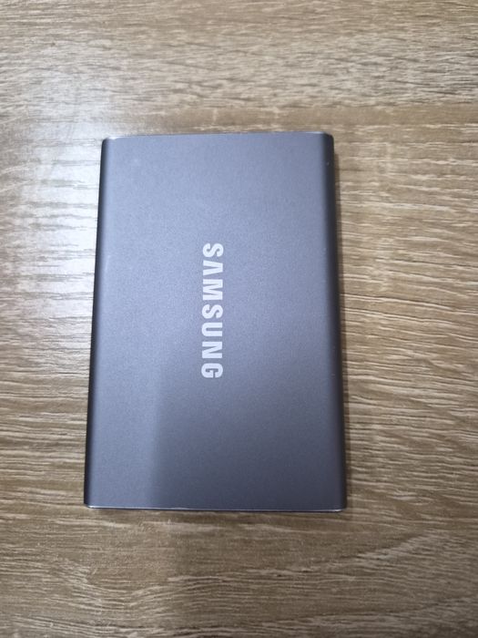 Samsung T7 Portable SSD 1 TB (USB 3.2 Gen 2 - 1050 MB/s)