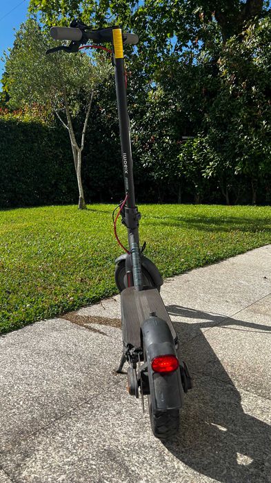 Trotinete elétrica Xiaomi Electric Scooter 4 – 120 € negociável
