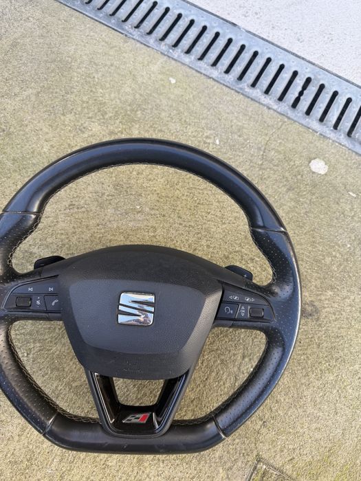 Volante seat leon 5 F cupra completo com airbag