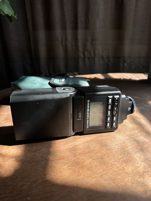 Flash Sigma EF-500 com pilhas