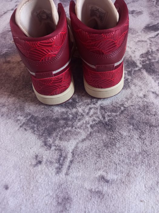 Хайтопи на дівчинку