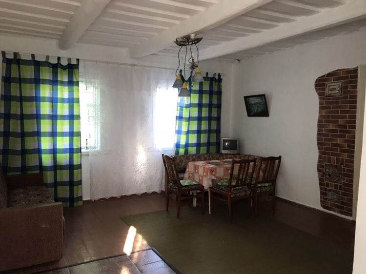 Продається будинок в с. Харківці Бориспільського району.