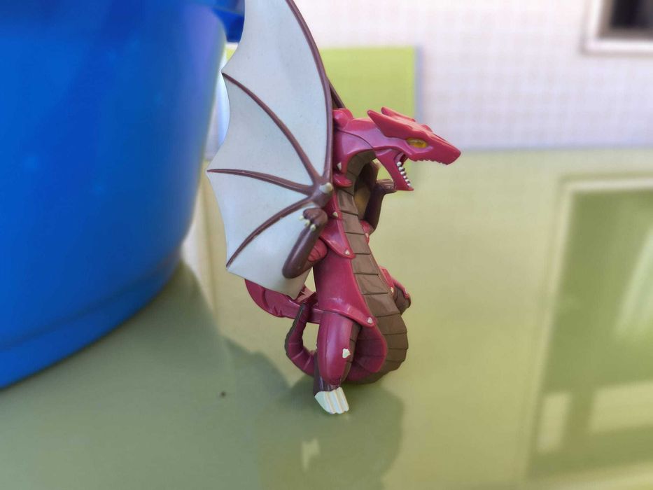Figura Bakugan Drago