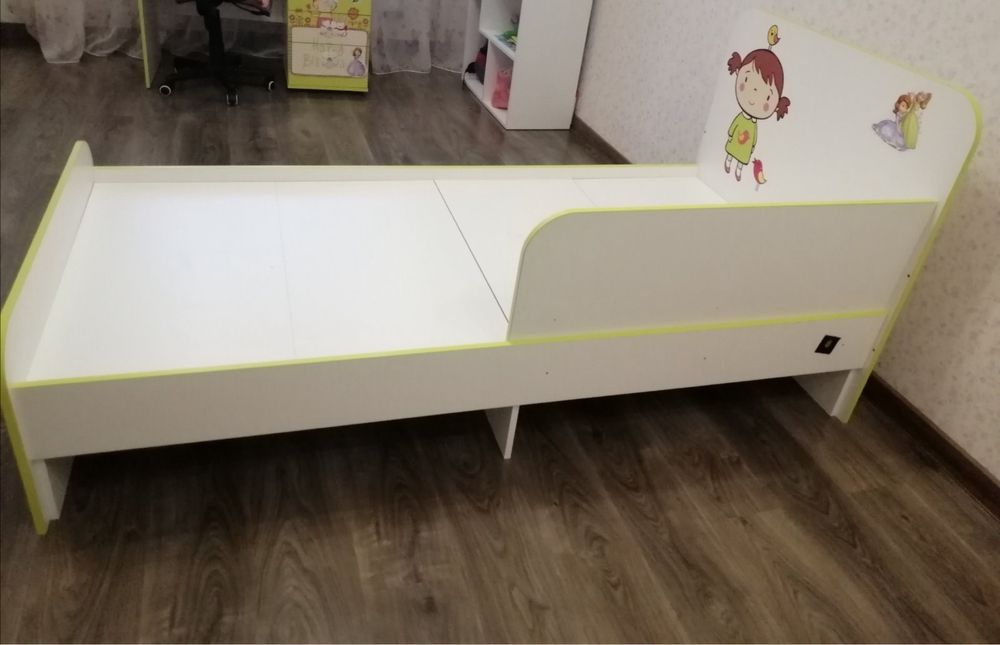 Ліжко односпальне