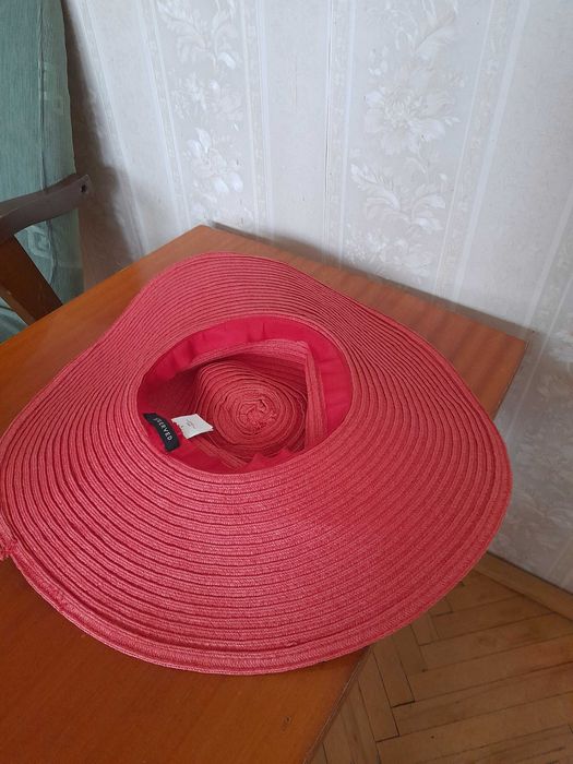 Fajny kapelusz na sloneczne lato