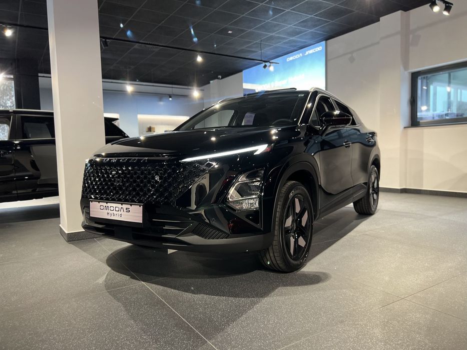 Omoda 5 OMODA 5 Hybrid | Premium | Carbon Black | Ubezpieczenie 1 zł