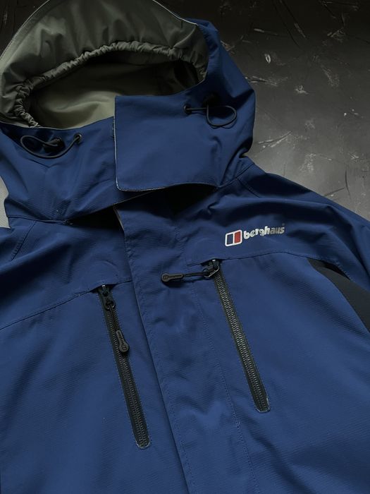 Ветровка Berghaus