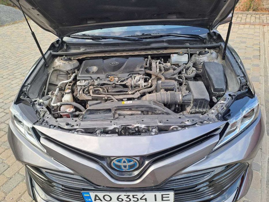Toyota Camry гібрид 2020р.