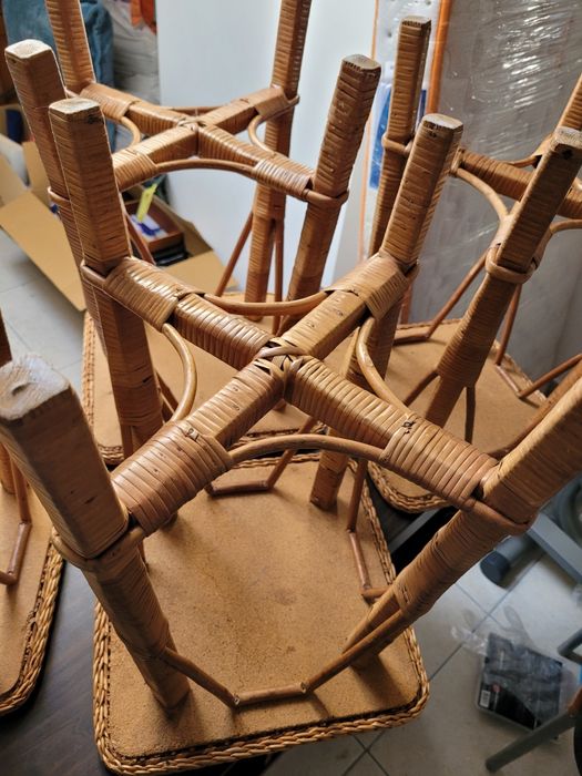 Bancos de verga em bom estado