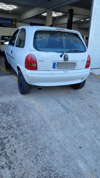 OPEL CORSA B sem nada a fazer